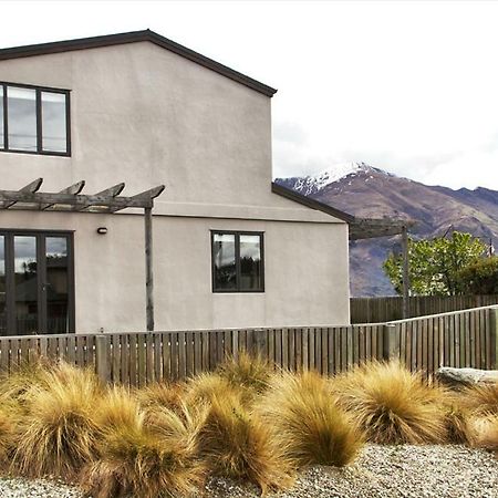 Kylie'S Castle Villa Wanaka Buitenkant foto