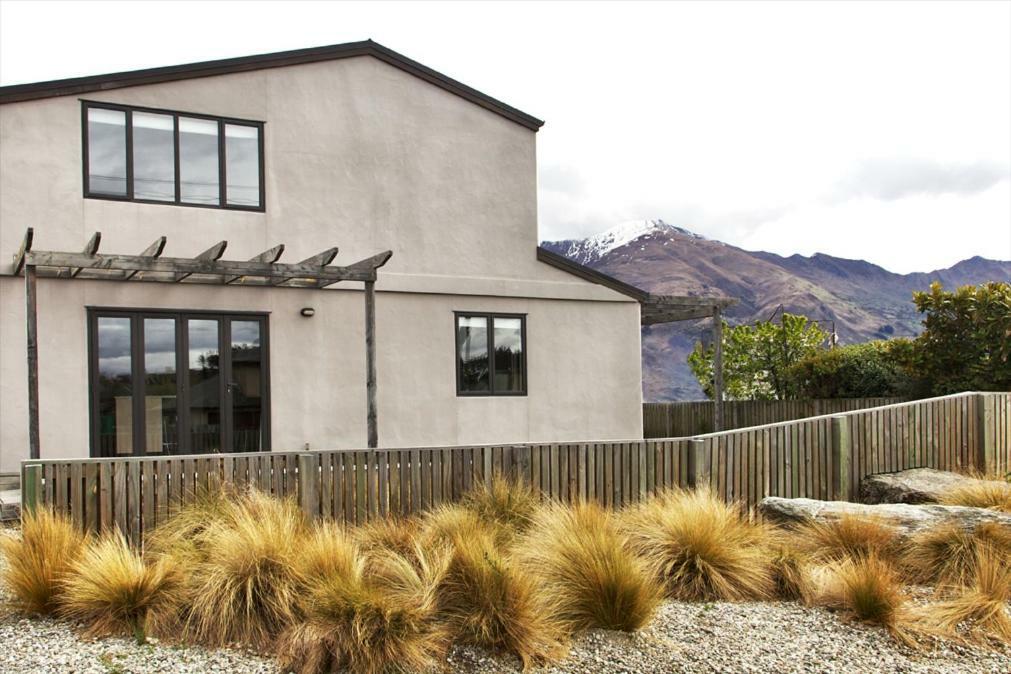 Kylie'S Castle Villa Wanaka Buitenkant foto